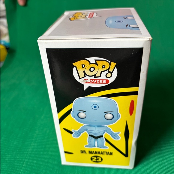 Funko Pop Dr. Manhattan The watchman #23 New Glows In Dark Vaulted - Picture 6 of 9